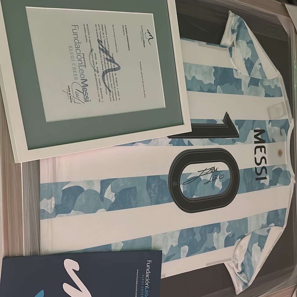 SIGNED AND CERTIFICATED MESSI’S JERSEY FROM COPA AMERICA’S FINAL MATCH - Picture 2 of 3
